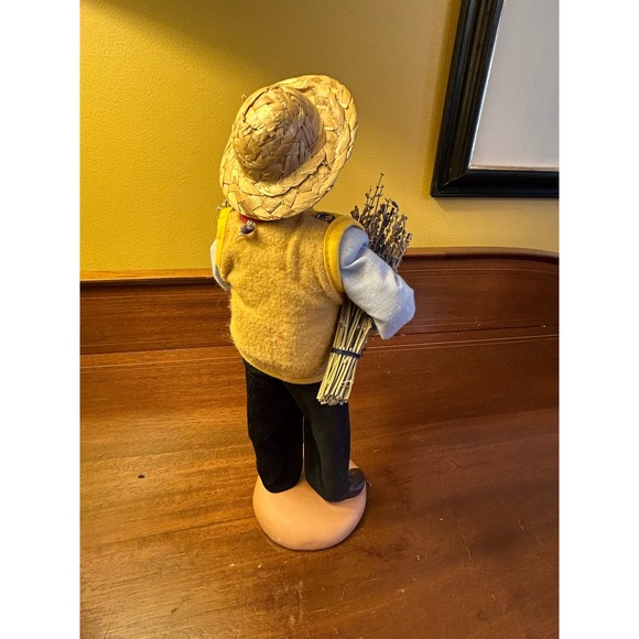 Amy‎ Sylvette Creation Santon Peasant Man Carrying Dried Flowers Florence Coll - Picture 3 of 4